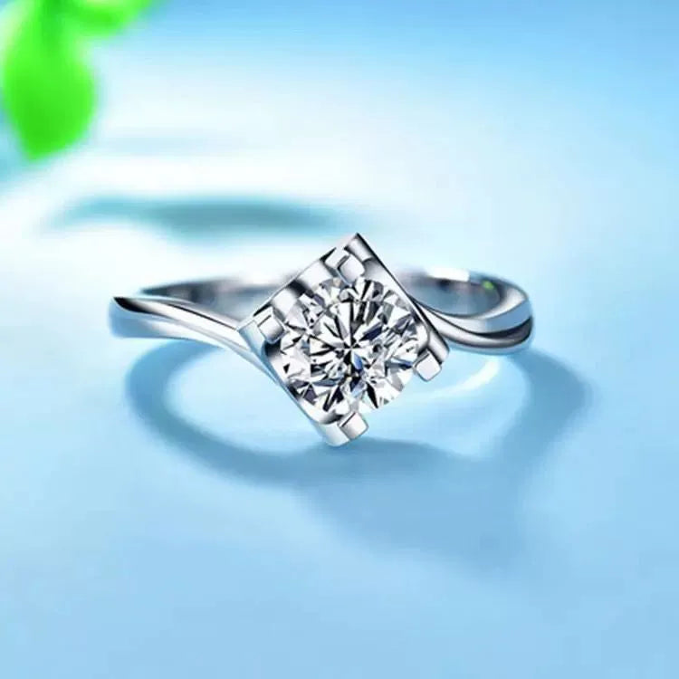 1 Karat Artificial Diamond, Pure Color Moissanite - Numba1Diva